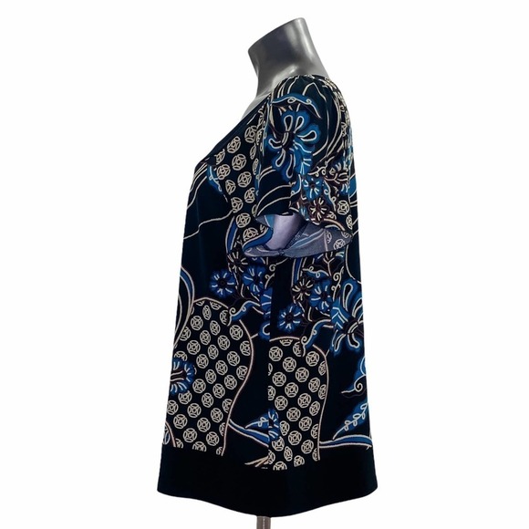 PERSEPTION Women Short Sleeve Abstract Blouse - Picture 3 of 10
